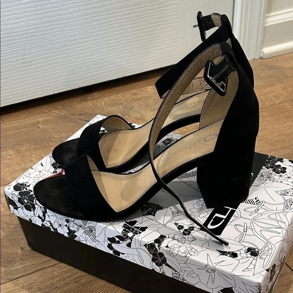 CL by Laundry Elegant Black Heels